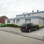 Haus Spoekenkieker Fehnhusen شقة بوركم