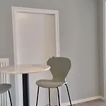 Haus Spoekenkieker Fehnhusen شقة